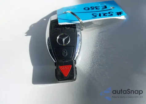 2012 Mercedes-Benz E 350 z USA, uszkodzony, nr VIN WDDHF5KB8CA645044